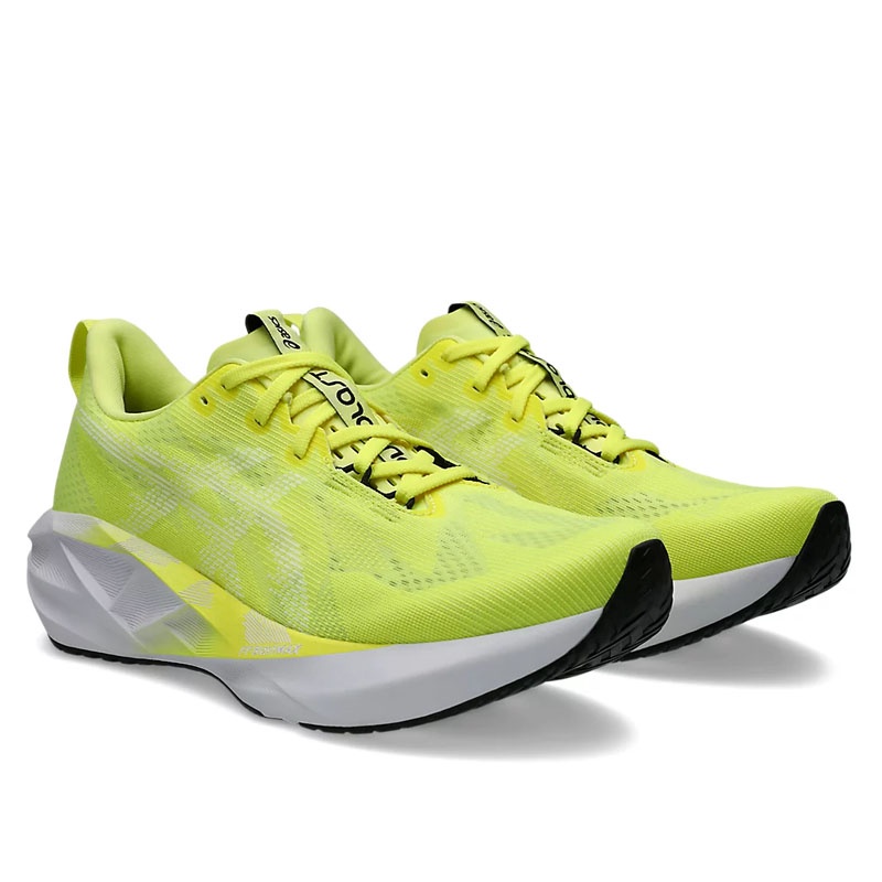SEPATU LARI ASICS NOVABLAST 5