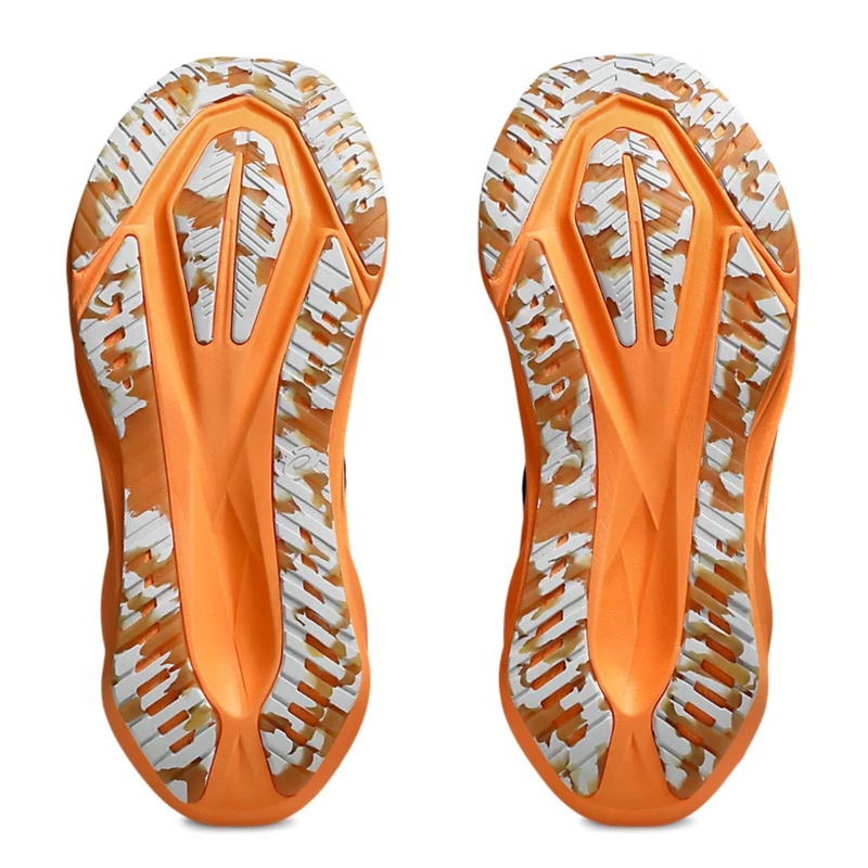 SEPATU LARI ASICS NOVABLAST 5 LITE-SHOW