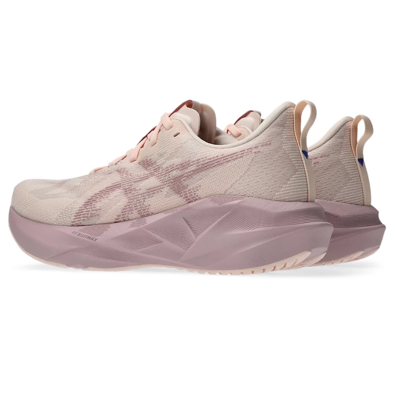 SEPATU LARI ASICS WMNS NOVABLAST 5