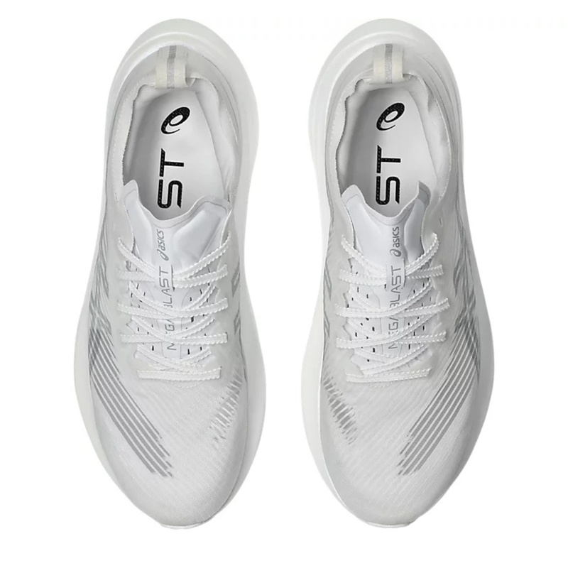 SEPATU LARI ASICS MEGABLAST