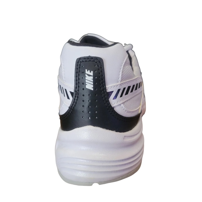 SEPATU SNEAKERS NIKE  Initiator