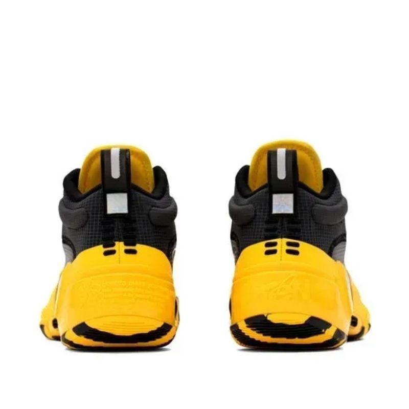 SEPATU BASKET LI-NING Way of Wade 10 Caution