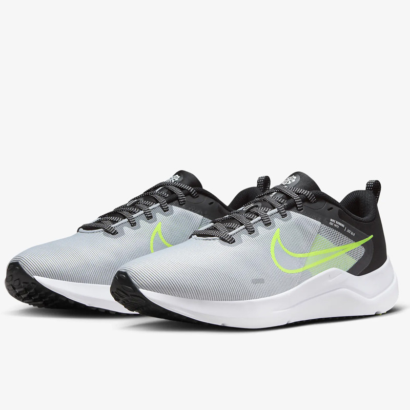 SEPATU LARI NIKE Downshifter 12