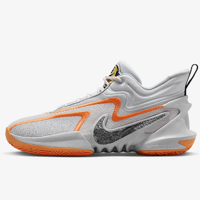 SEPATU BASKET NIKE Cosmic Unity 2 Nike University