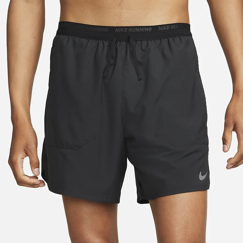 CELANA LARI NIKE Dri-FIT Stride 18cm 2-in-1 Shorts