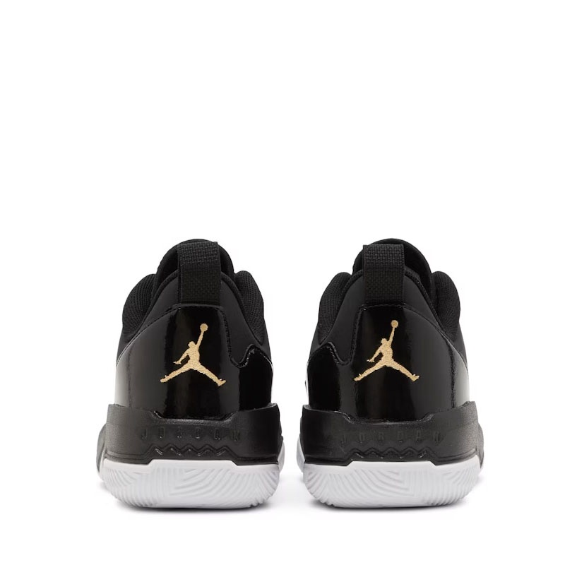 SEPATU BASKET AIR JORDAN One Take 4