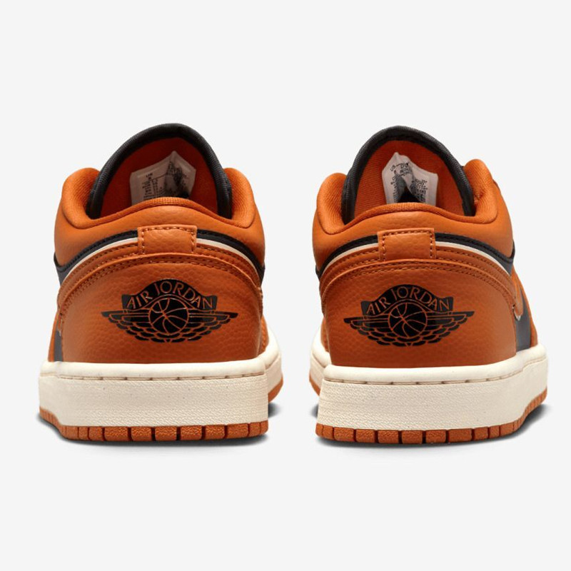 SEPATU SNEAKERS AIR JORDAN Wmns AJ 1 Low SE Sport Spice