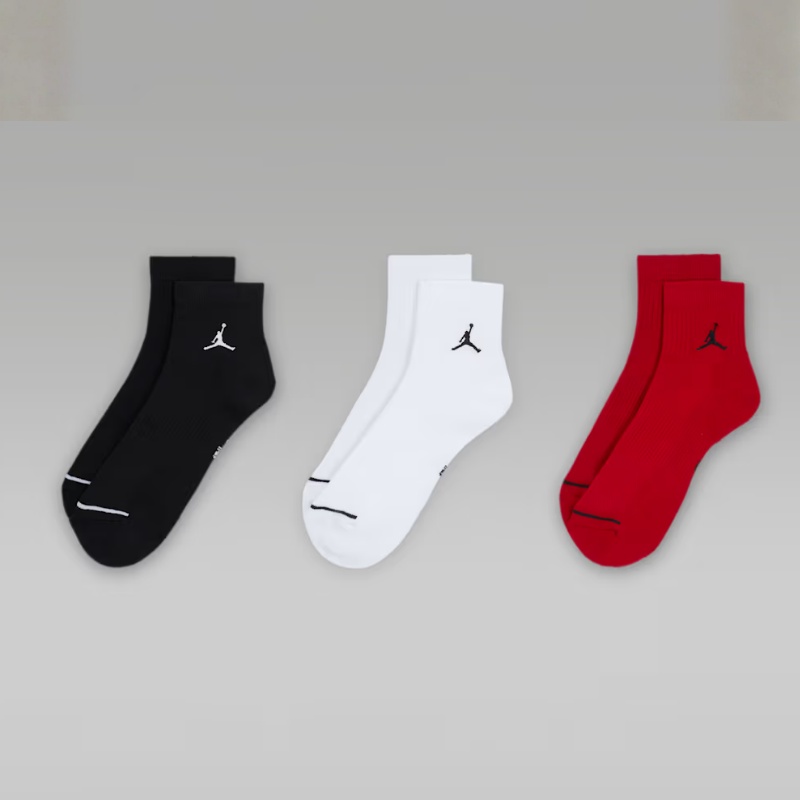 KAOS KAKI BASKET AIR JORDAN Everyday Ankle Socks 3 Pairs