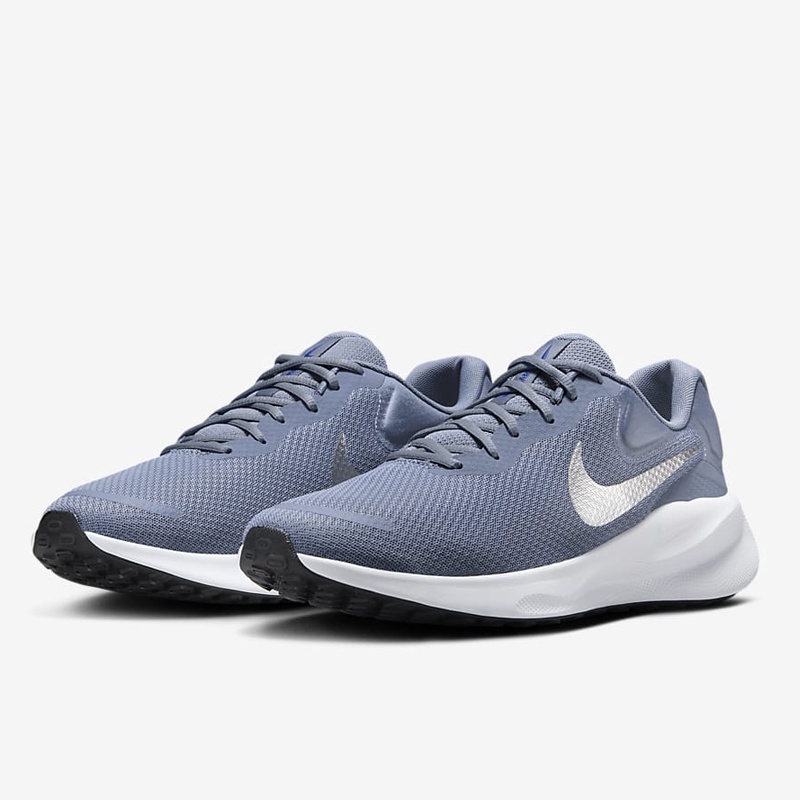 SEPATU LARI NIKE Revolution 7