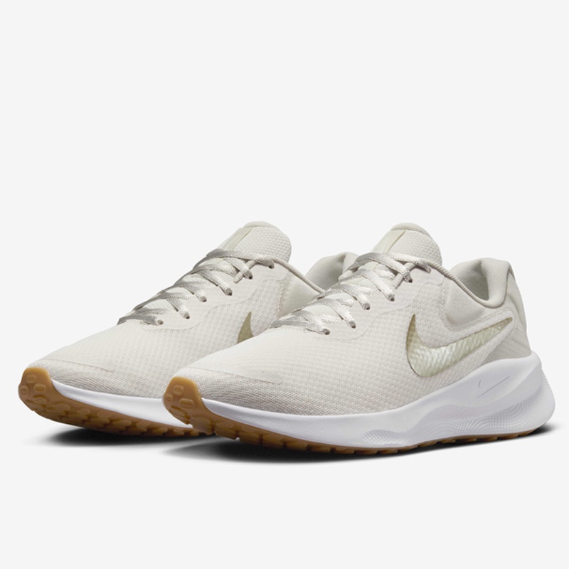 SEPATU LARI NIKE Wmns Revolution 7