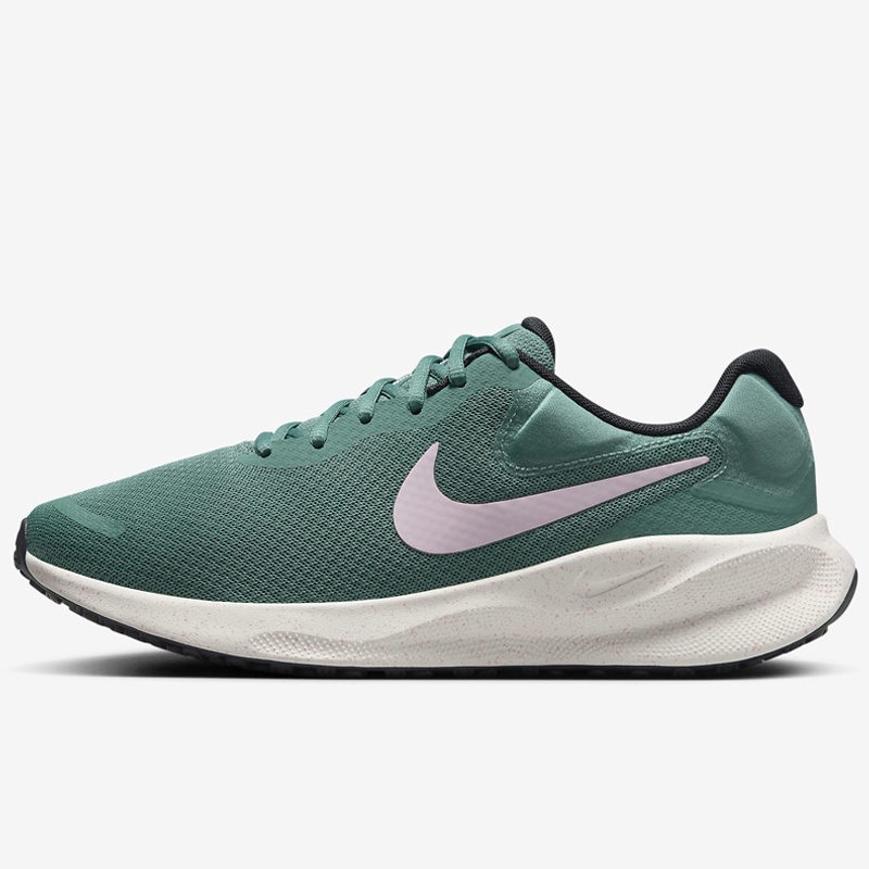 SEPATU LARI NIKE wmns Revolution 7