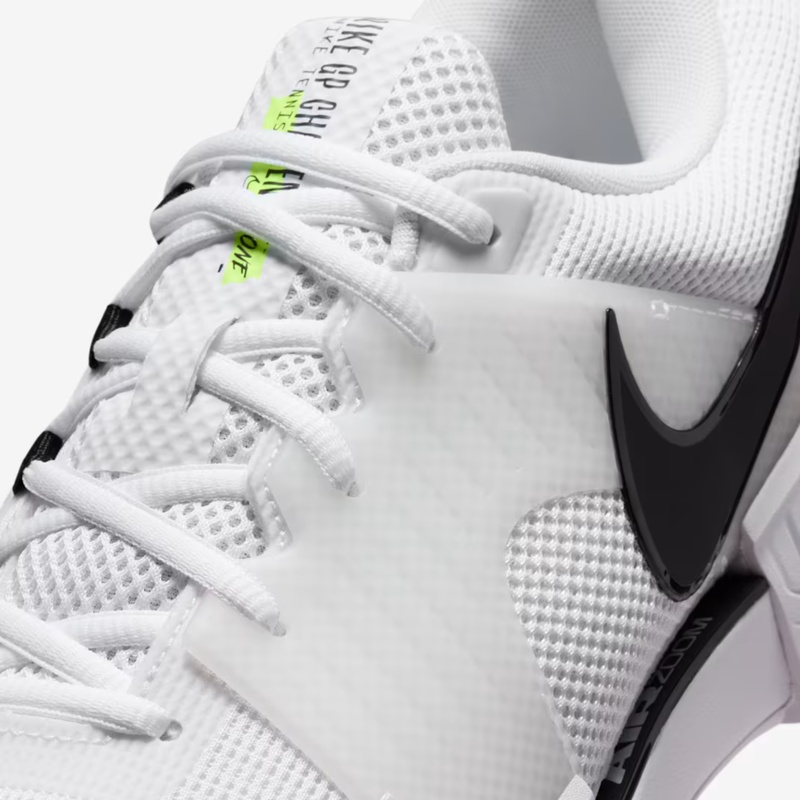 SEPATU TENNIS NIKE Zoom GP Challenge 1