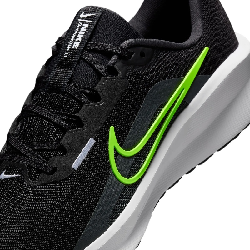 SEPATU LARI NIKE Downshifter 13