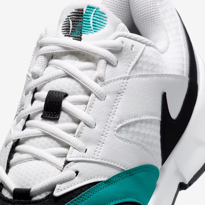 SEPATU TENNIS NIKE Court Lite 4