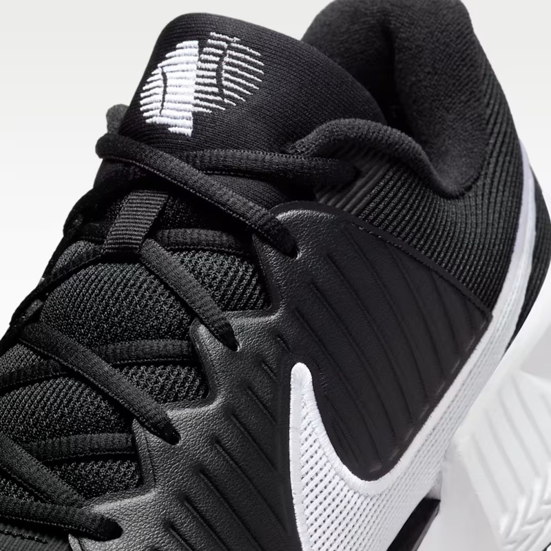 SEPATU TENNIS NIKE Zoom GP Challenge Pro