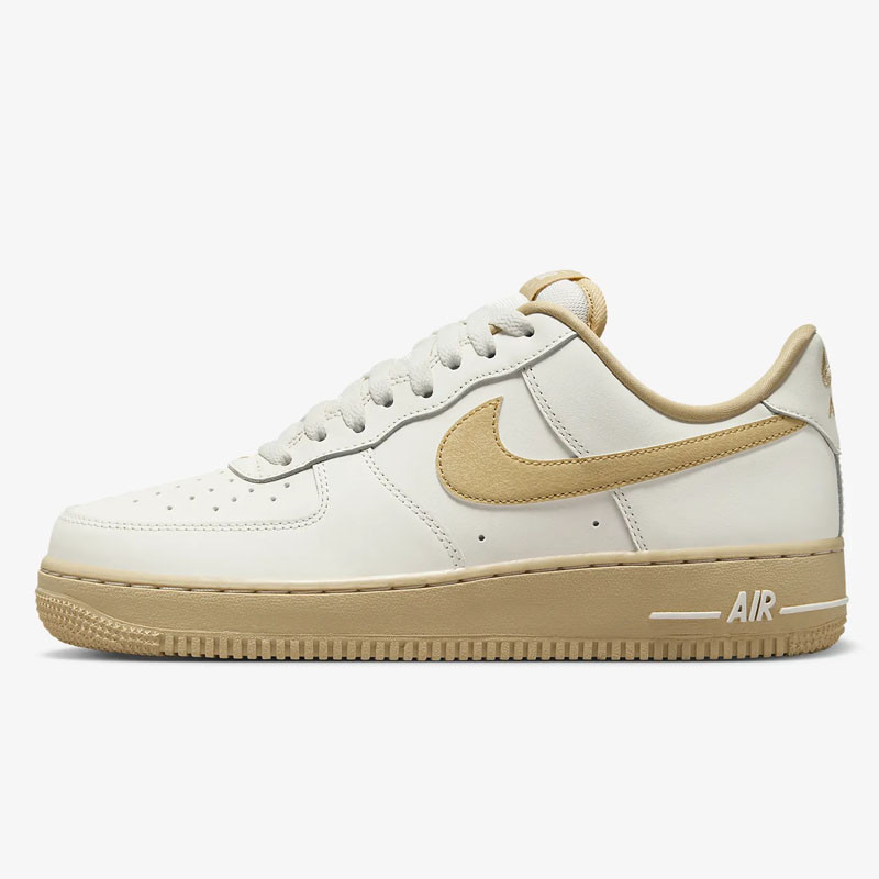 SEPATU SNEAKERS NIKE Wmns Air Force 1 ’07