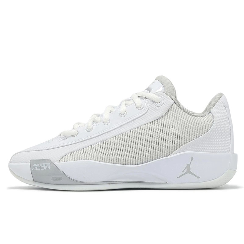 SEPATU BASKET AIR JORDAN LUKA .77 PF