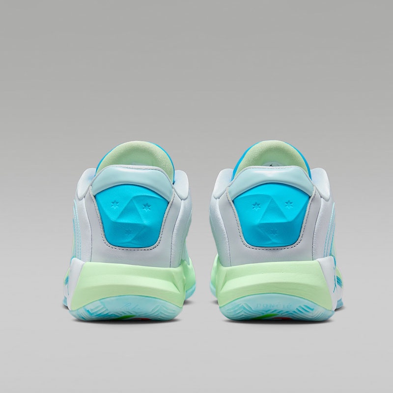 SEPATU BASKET AIR JORDAN  LUKA 4 PF Navigator