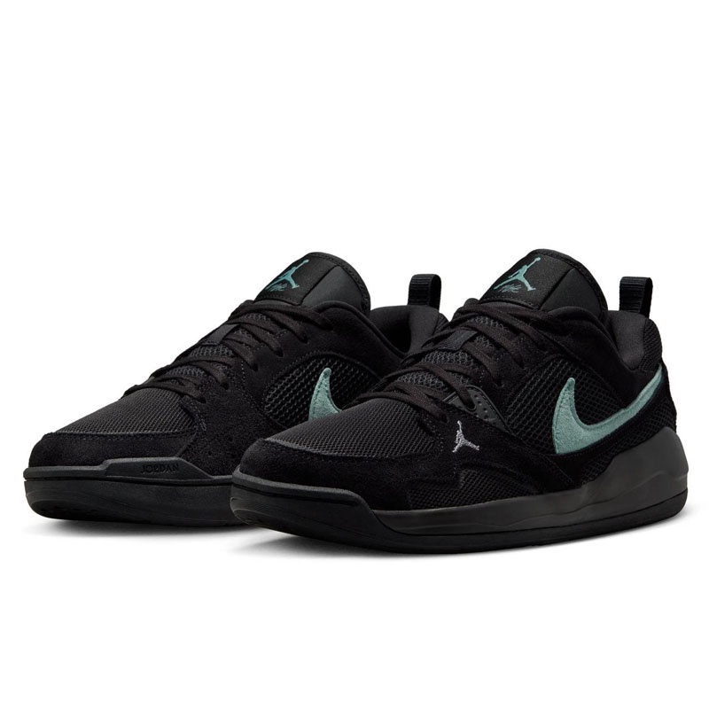 SEPATU SNEAKERS AIR JORDAN CMFT ERA