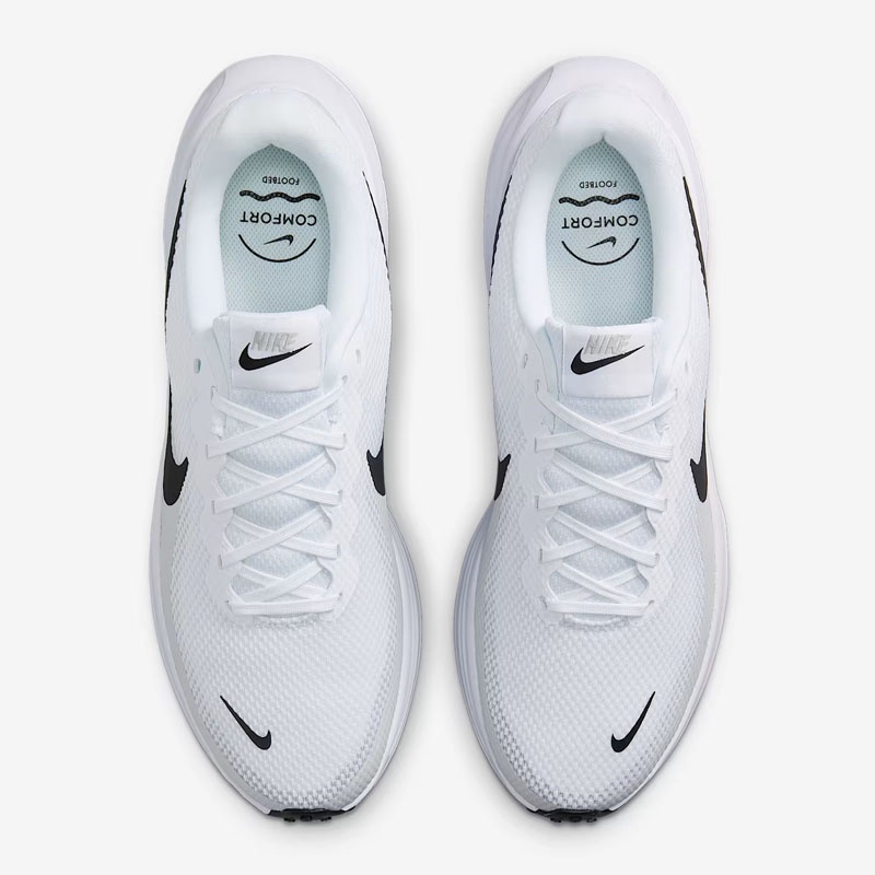 SEPATU LARI NIKE Revolution 8