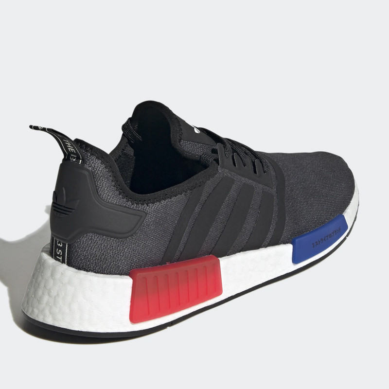 SEPATU SNEAKERS ADIDAS NMD_R1