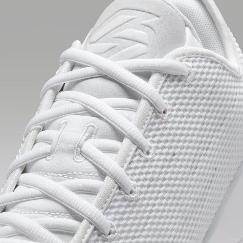 SEPATU BASKET AIR JORDAN Luka .77 PF