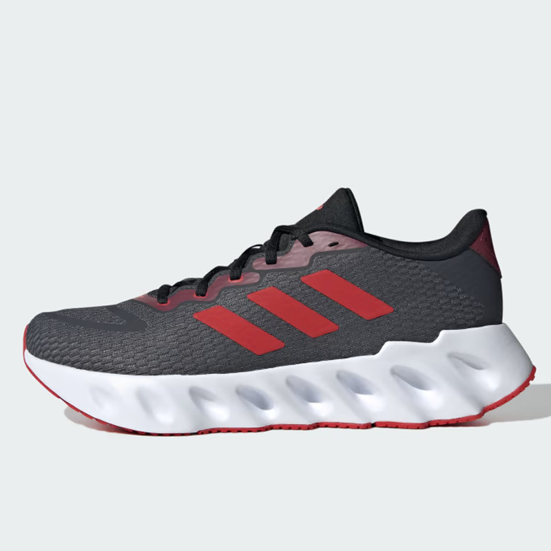 SEPATU LARI ADIDAS SWITCH Run