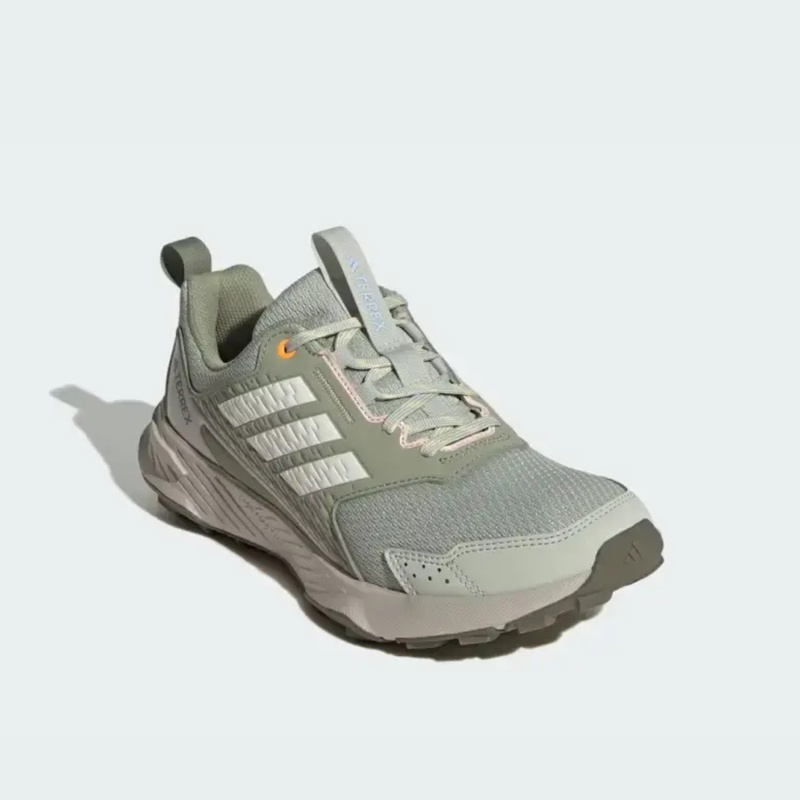 SEPATU TRAIL ADIDAS Wmns Terrex Tracefinder