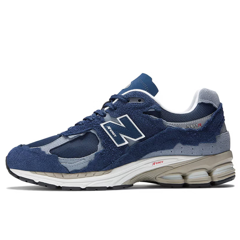 SEPATU SNEAKERS NEW BALANCE 2002R