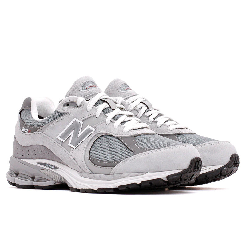 SEPATU SNEAKERS NEW BALANCE M2002RXJ Gore-Tex