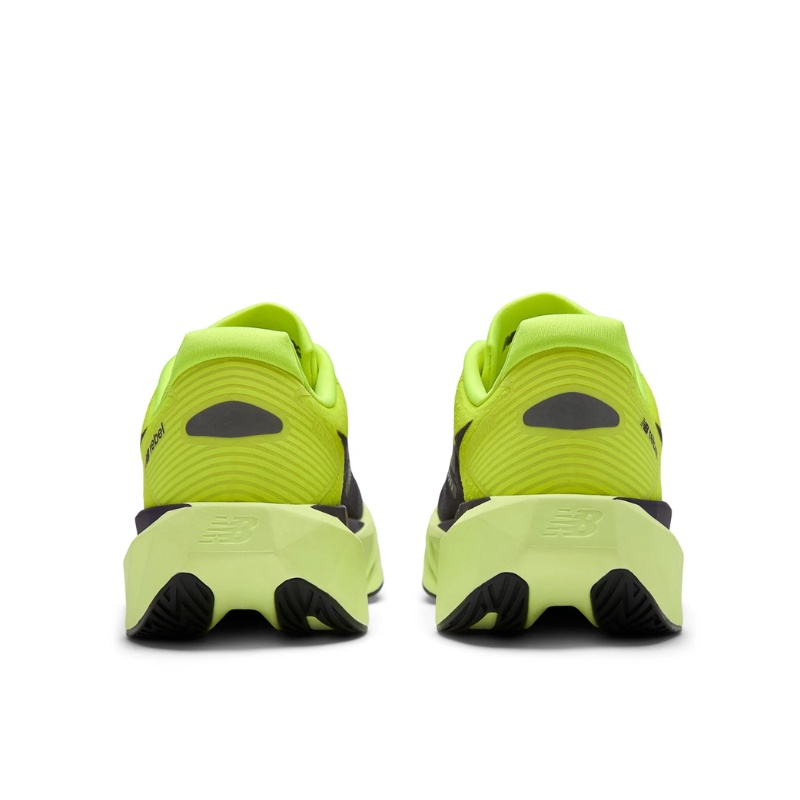 SEPATU LARI NEW BALANCE REBEL V5