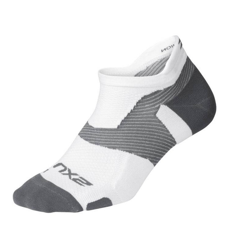 KAOS KAKI LARI 2XU Vectr Light Cushion No Show Compression Socks