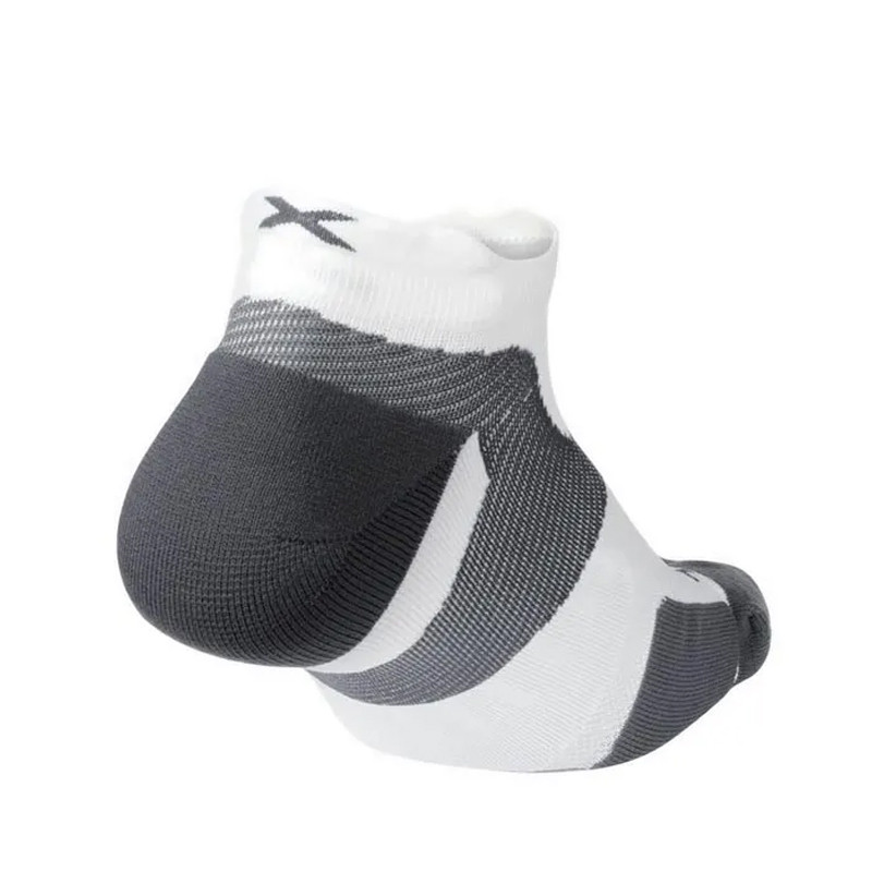 KAOS KAKI LARI 2XU Vectr Ultralight No Show Socks