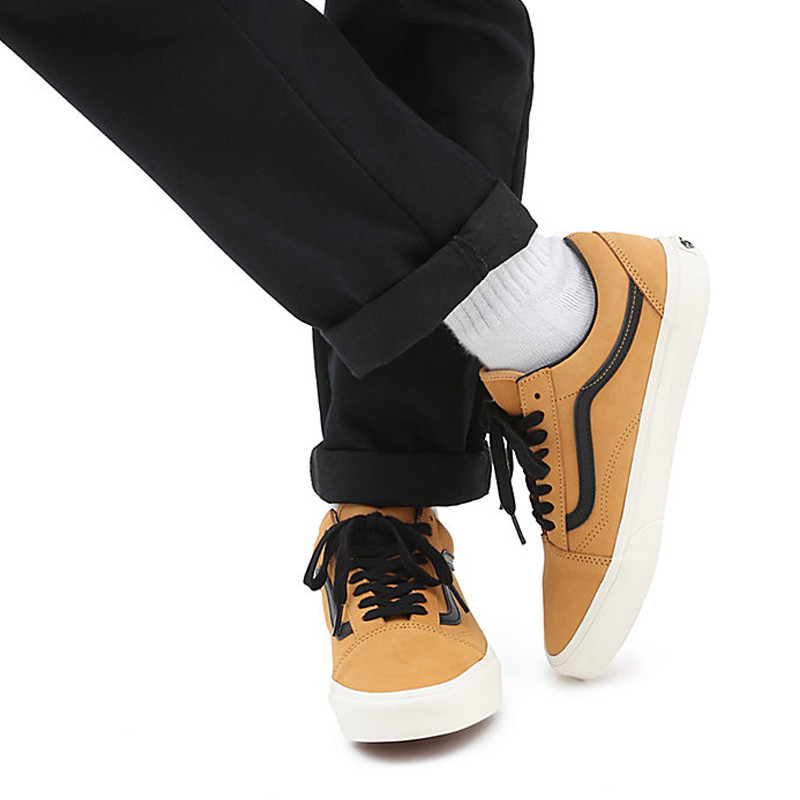 SEPATU SNEAKERS VANS NUBUCK OLD SKOOL