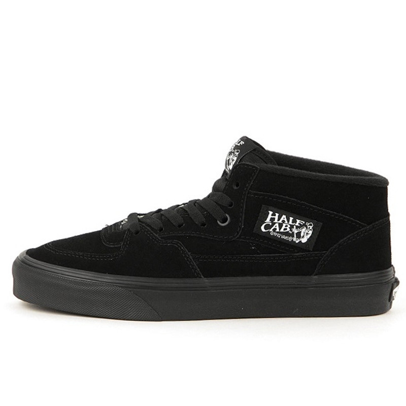 SEPATU SNEAKERS VANS UA Half Cab