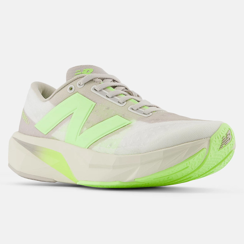 SEPATU LARI NEW BALANCE Wmns FuelCell Rebel v4