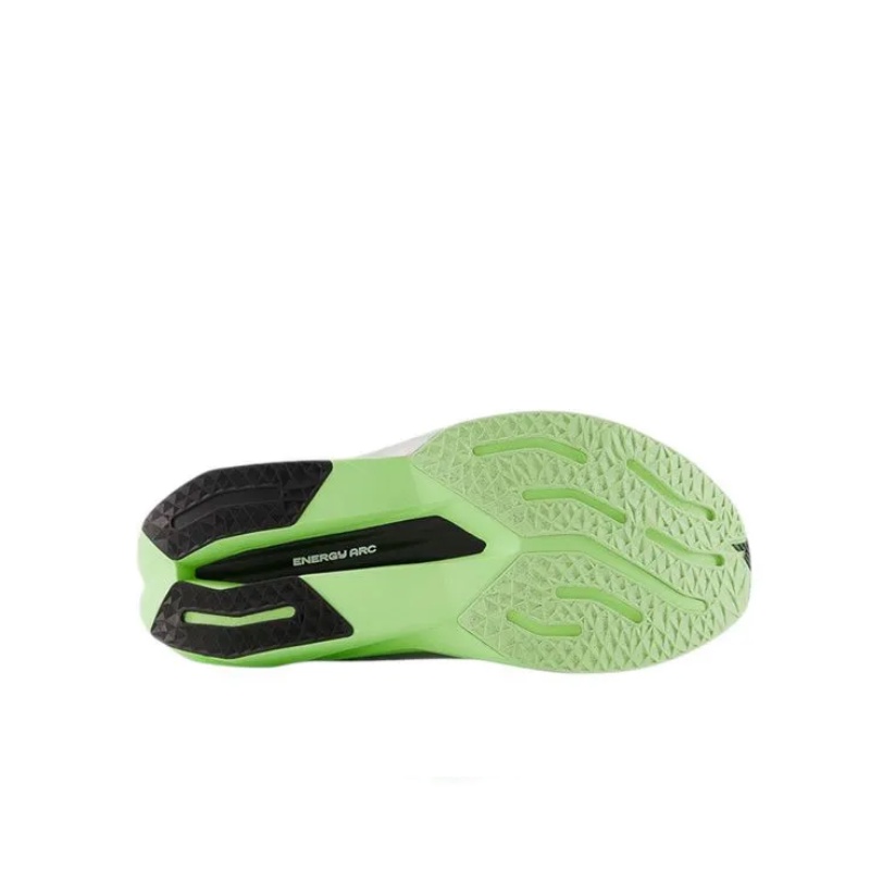 SEPATU LARI NEW BALANCE  Wmns SC TRAINER