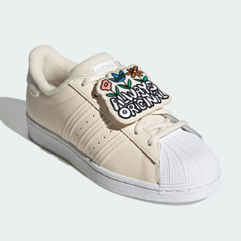 SEPATU SNEAKERS ADIDAS Wmns Superstar